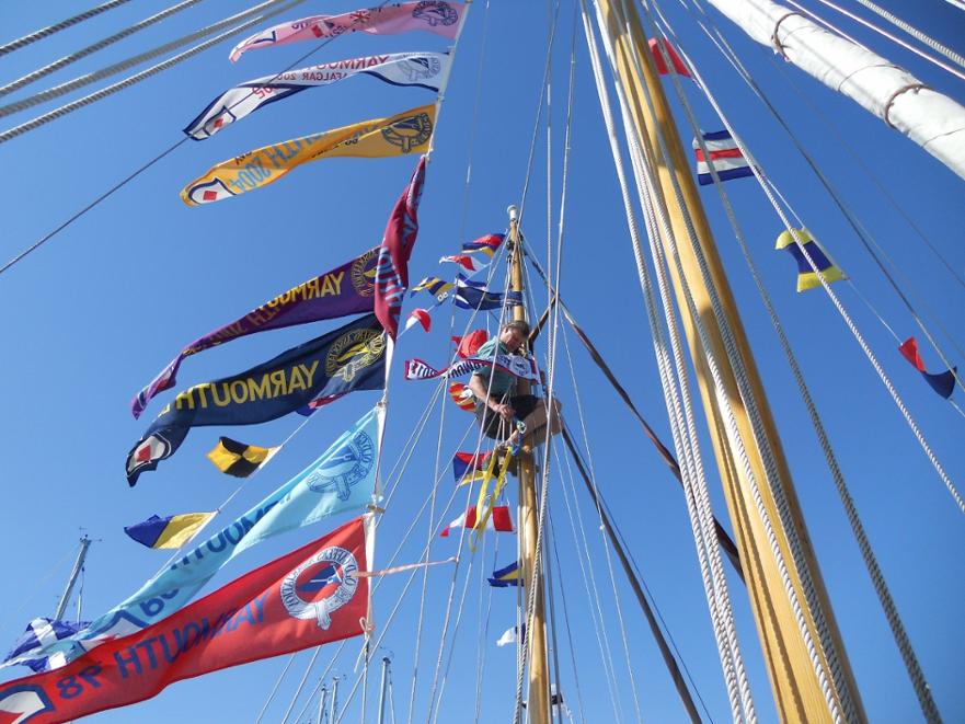 Untangling the ropes. Time to catch up with jobs. © J Warren 2012 
