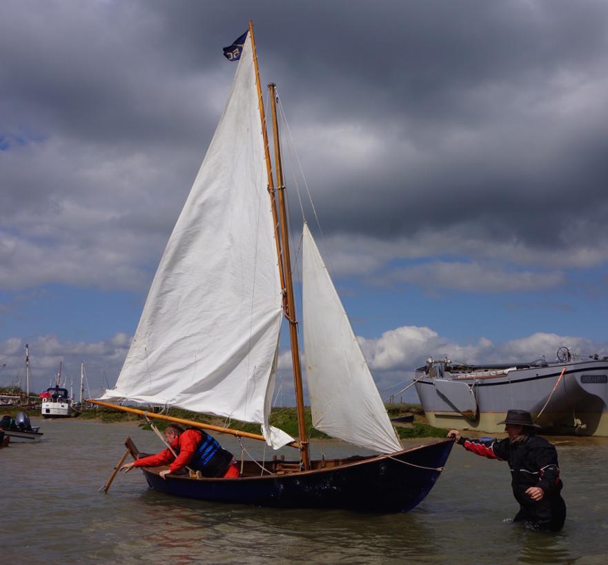 Trouble with launching. Launching at Tollesbury Rally, 2014 © Beverley Daley-Yates 2014 