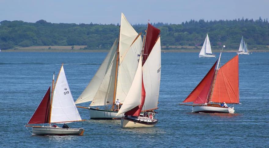 Racing up to a mark ©Keith Allso 