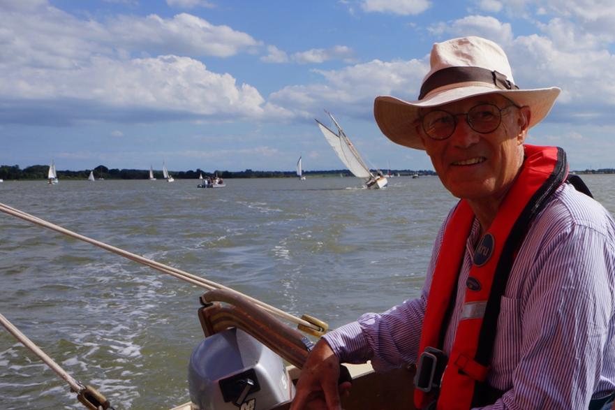 David helms his Memory 19 'Punka' on the River Deben, Suffolk ©Beverley Daley-Yates 2013 
