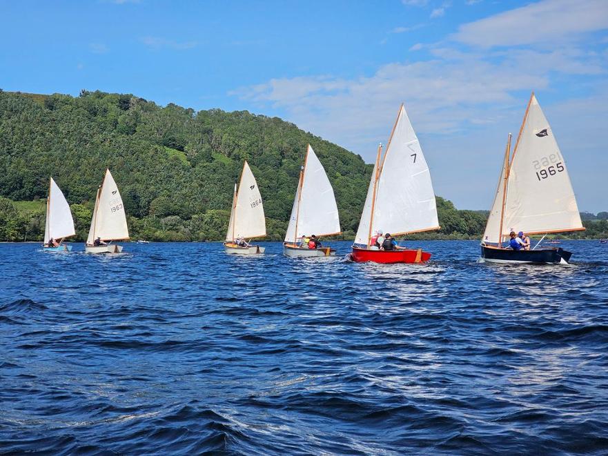 6 boats in line